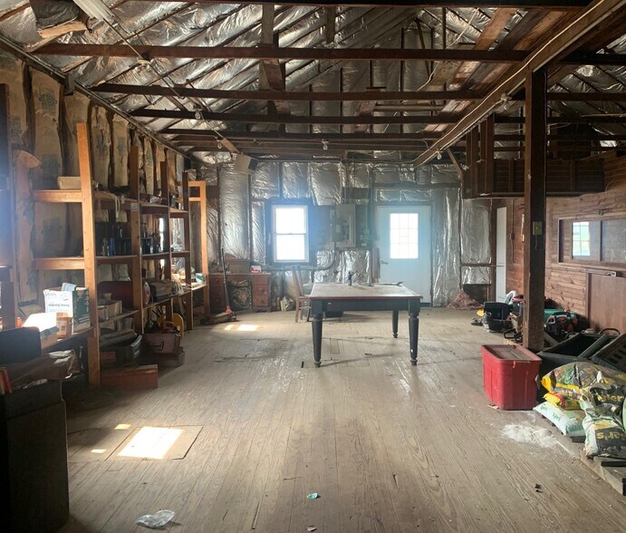 More Photos Of 66 Walnut St, Plymouth Warehouse For Lease