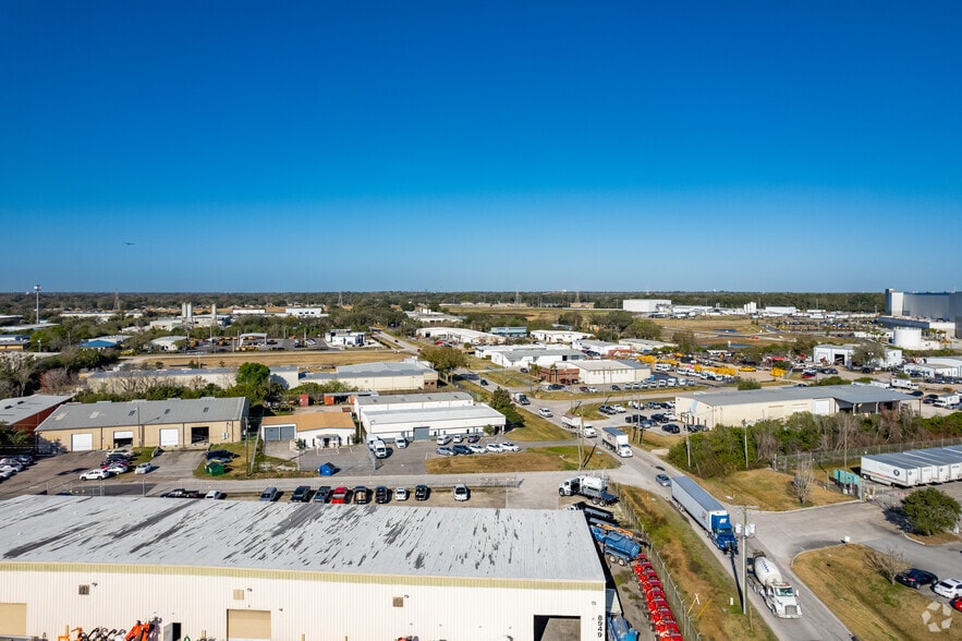 More Photos Of 7808 Depot Ln, Tampa Light Distribution For Sale