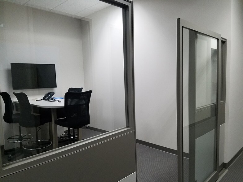 More Photos Of 3525 Whitehall Park Dr, Charlotte Office For Lease