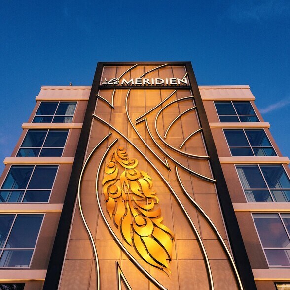 More Photos Of 130 W Huntington Dr, Arcadia Hotel For Sale