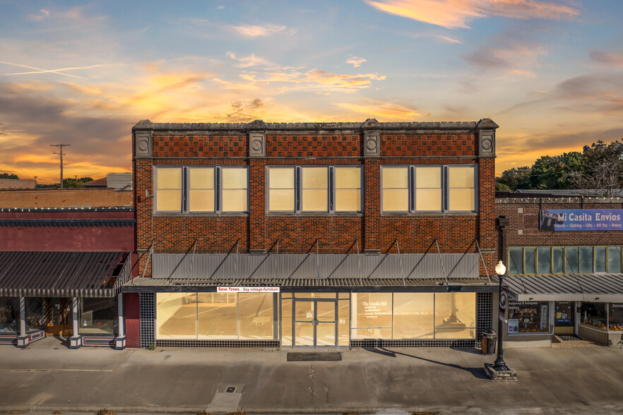 Primary Photo Of 207 E Elm St, Hillsboro Storefront Retail Residential For Sale