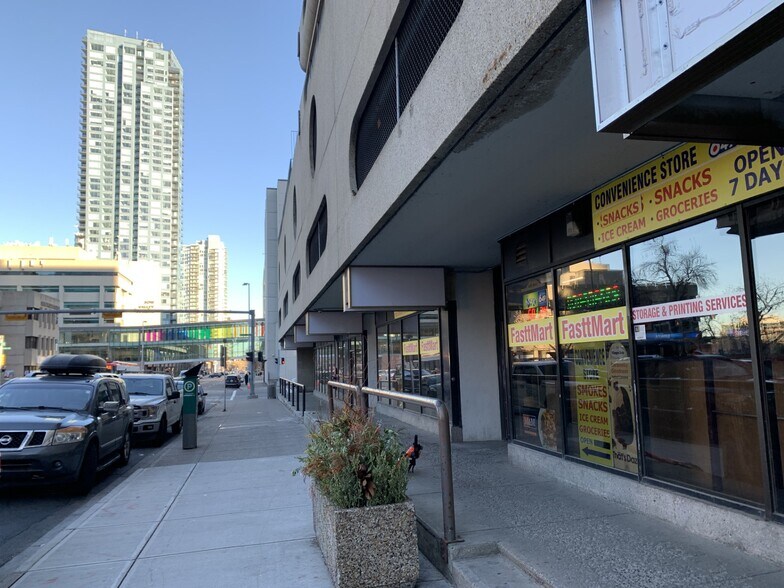 More Photos Of 215-221 6 Av SE, Calgary Apartments For Lease