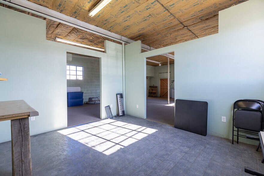 More Photos Of 25 Broadway s, Cortez Flex For Sale