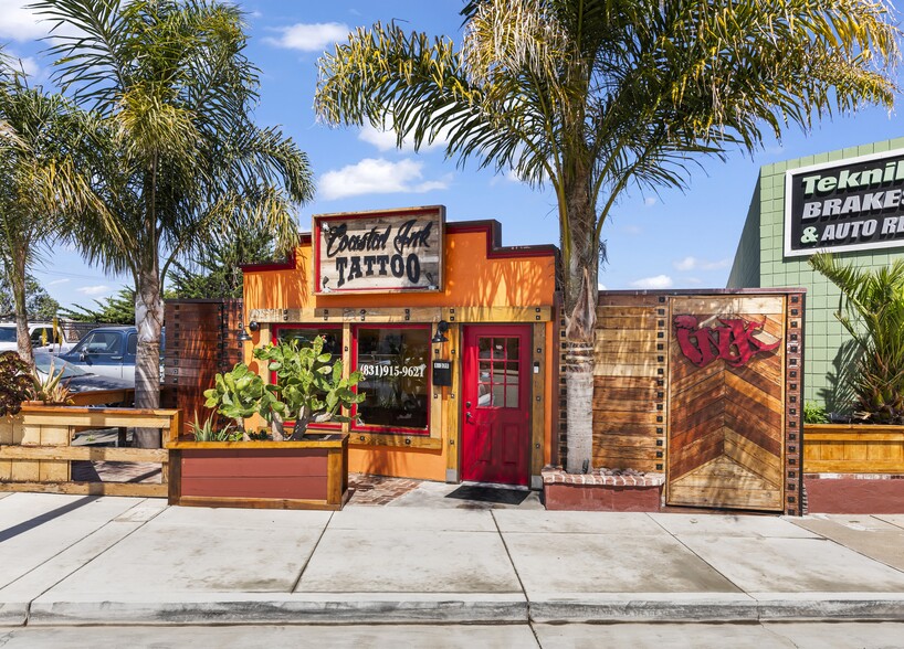 Primary Photo Of 1637 Del Monte Blvd, Seaside Storefront For Sale
