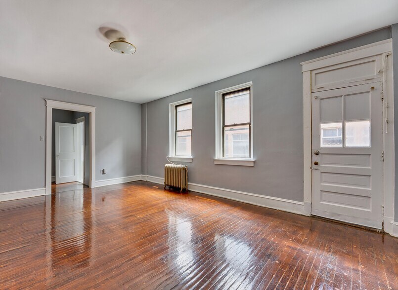 More Photos Of 130-146 Garrett Rd, Upper Darby Township Apartments For Sale