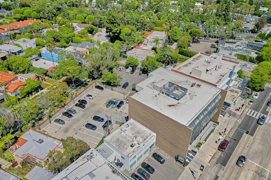 More Photos Of 8737 Beverly Blvd, West Hollywood Medical For Sale