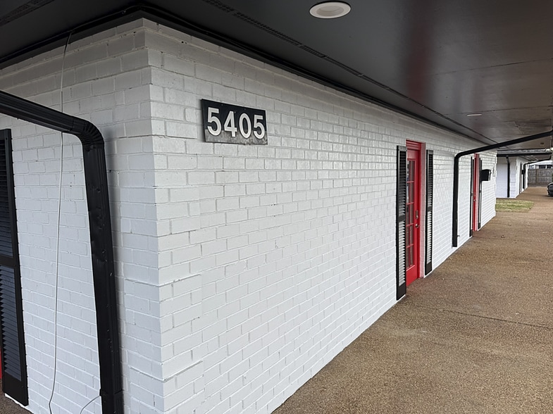 More Photos Of , Memphis Office For Sale