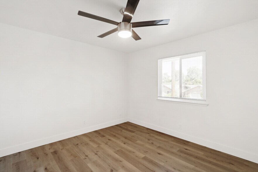 More Photos Of 2933 Eastern Ave, Sacramento Apartments For Sale