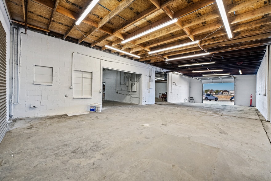 More Photos Of 44632 Trevor Ave, Lancaster Light Manufacturing For Sale