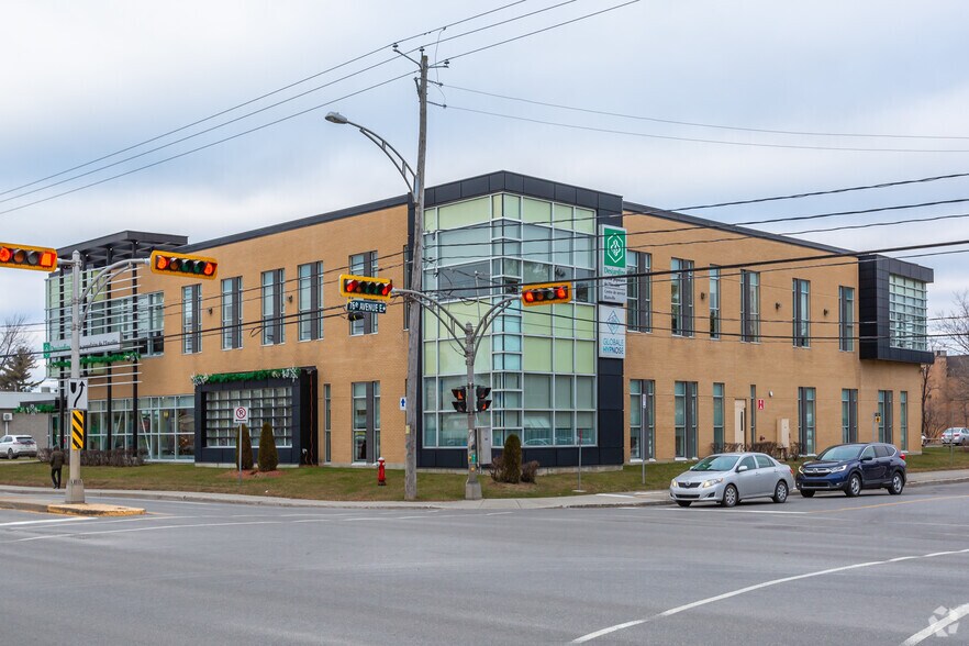 Primary Photo Of 1070 Boul du Curé-Labelle, Blainville Office For Sale