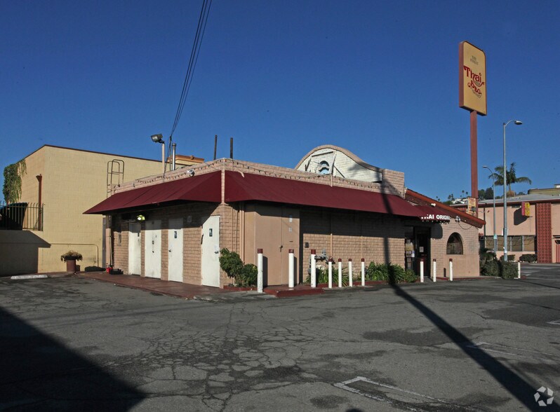 More Photos Of 5324 Hollywood Blvd, Los Angeles Fast Food For Lease