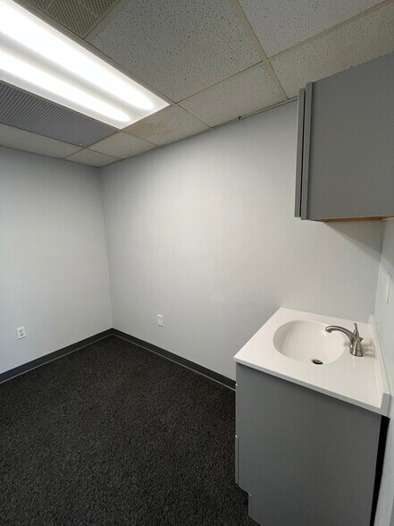 More Photos Of , Saint Clair Shores Office For Sale