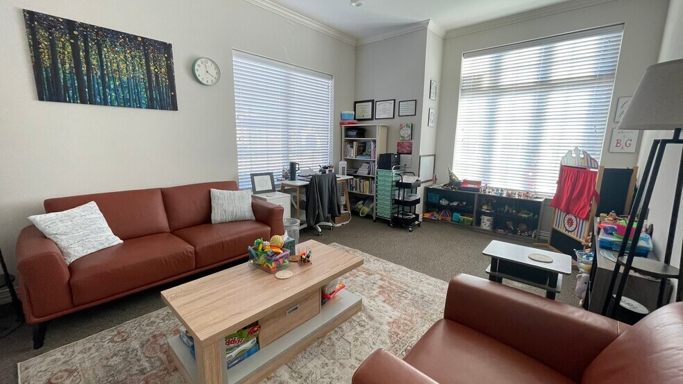 More Photos Of 8668 John Hickman Pky, Frisco Medical For Sale