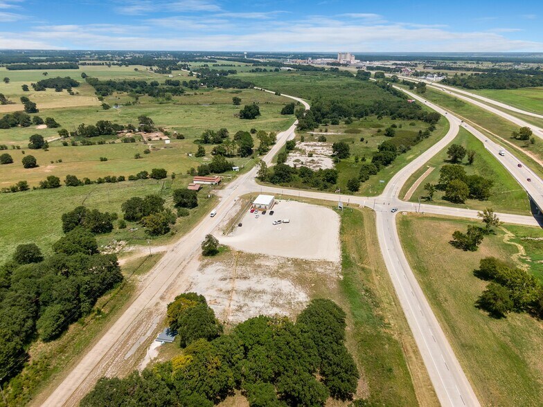 More Photos Of 22865 US Highway 77, Thackerville Land For Sale