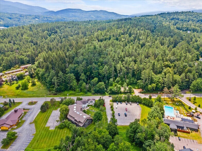 More Photos Of 782 Mountain Rd, Stowe Storefront Retail Office For Sale