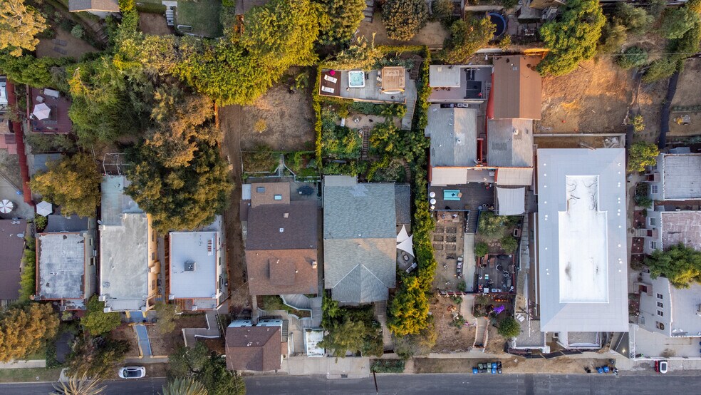 More Photos Of 1132 N Coronado St, Los Angeles Apartments For Sale