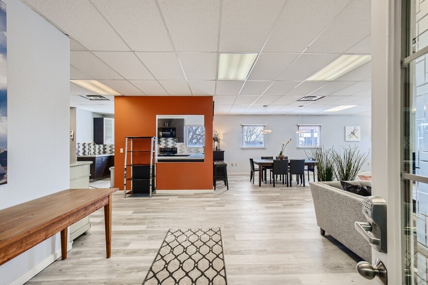 More Photos Of 2380 S Broadway, Denver Storefront Retail Office For Sale