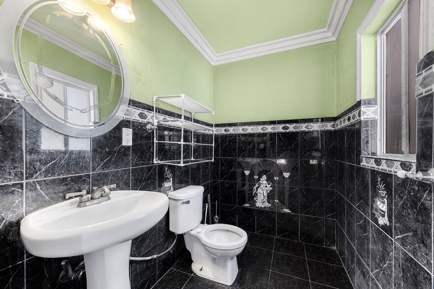More Photos Of 2346 Durfee Ave, El Monte Warehouse For Sale