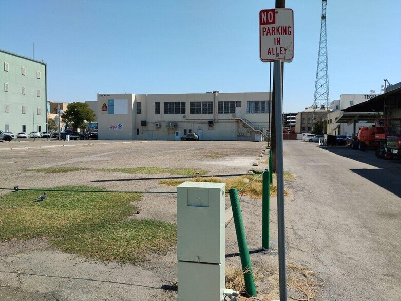 More Photos Of 2007 Eye St, Bakersfield Land For Lease