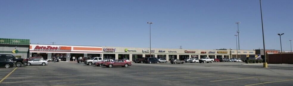 More Photos Of 900-921 SH 80, San Marcos Unknown For Lease