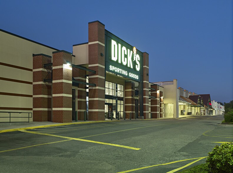 More Photos Of 1804 Center Park Shopping Ctr, Aberdeen Unknown For Lease