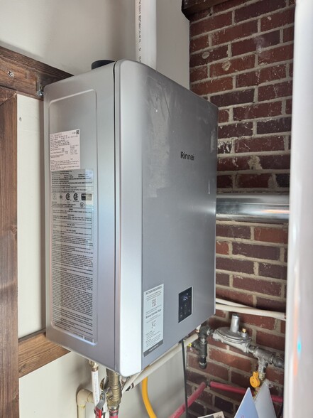 More Photos Of 106 N Main St, Granite Quarry General Retail For Sale