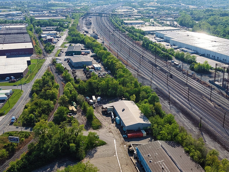 More Photos Of 7600 Rolling Mill Rd, Baltimore Warehouse For Lease