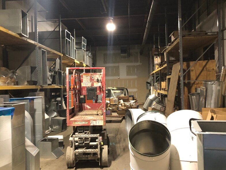 More Photos Of 263-275 Park Ave, East Hartford Warehouse For Lease