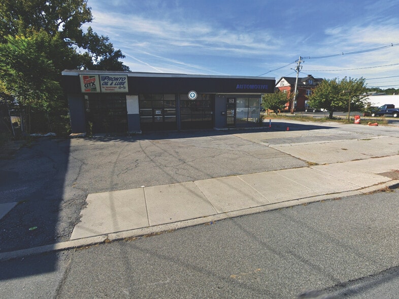 More Photos Of 816 Main St, Poughkeepsie Service Station For Sale