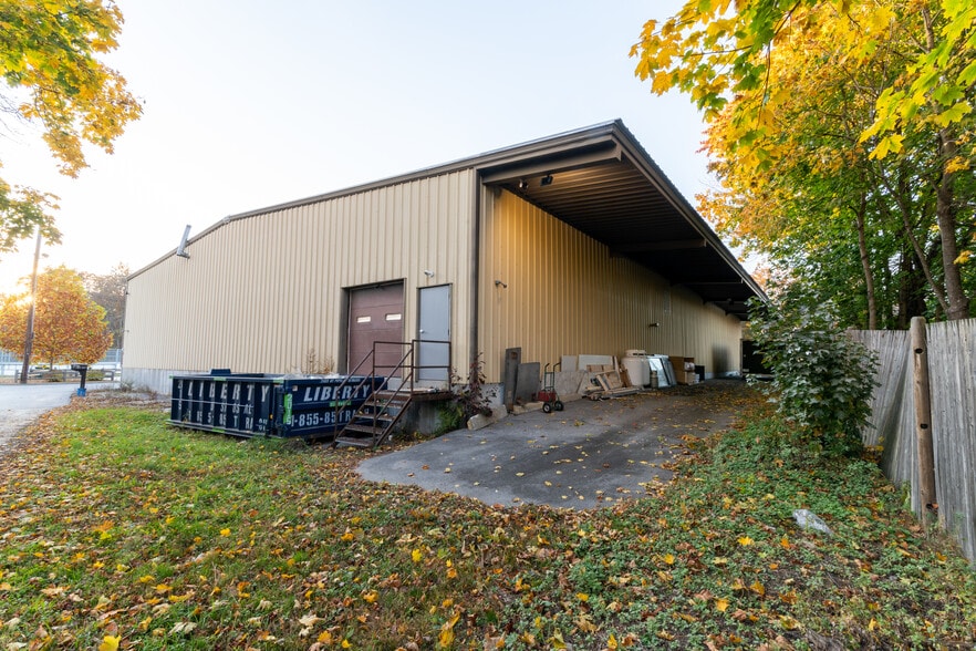 More Photos Of 1155 Victory Hwy, Burrillville Warehouse For Lease