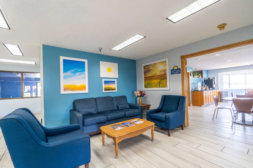 More Photos Of 3000 Singing Hills Blvd, Sioux City Hotel For Sale