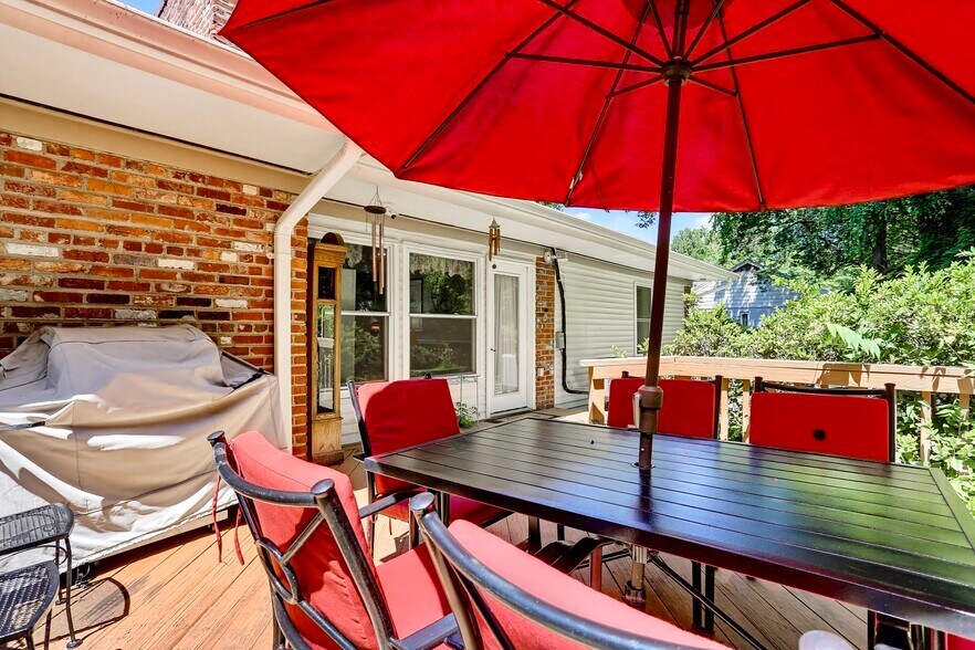 More Photos Of 515 Apple Grove Rd, Silver Spring Assisted Living For Sale