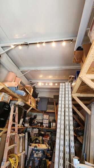 More Photos Of 1133 Industrial Blvd, Naples Manufacturing For Lease