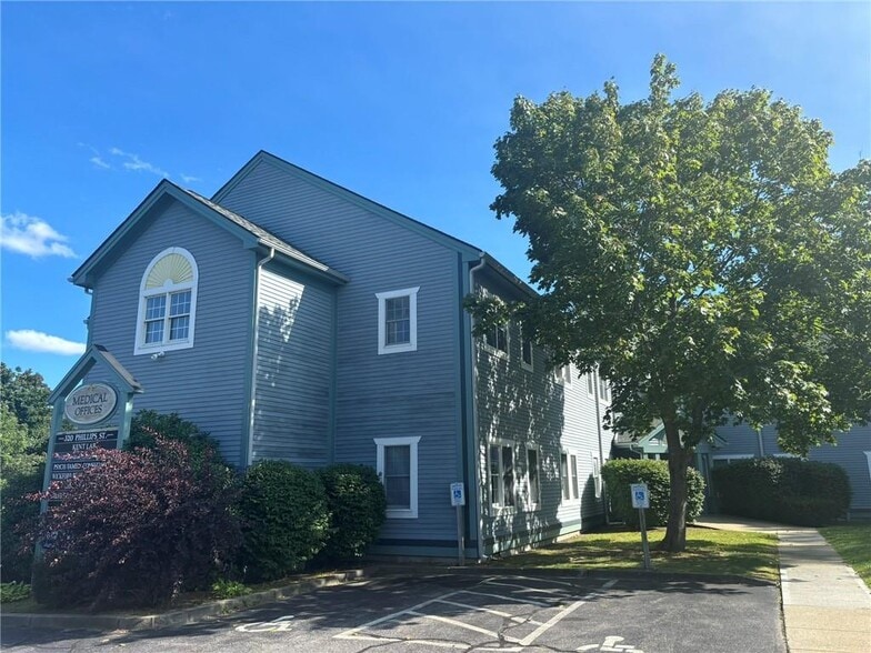 More Photos Of 320 Phillips St, North Kingstown Medical For Sale