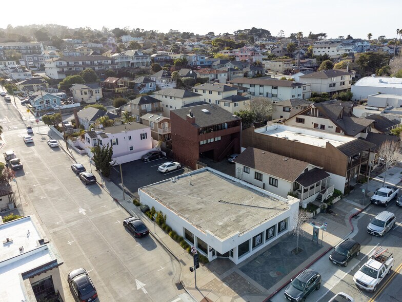 More Photos Of 201 Lighthouse Ave, Monterey Freestanding For Lease