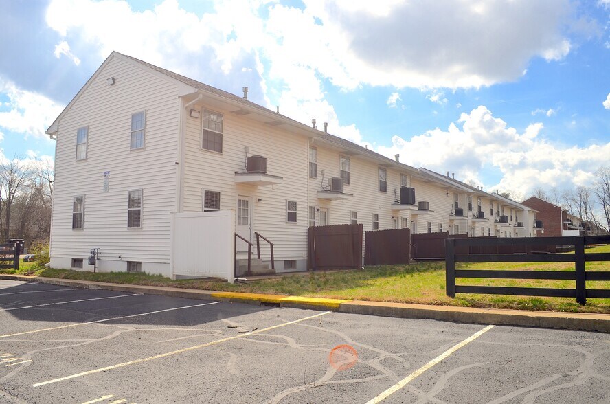 More Photos Of tazwell drive, Louisville Multifamily For Sale