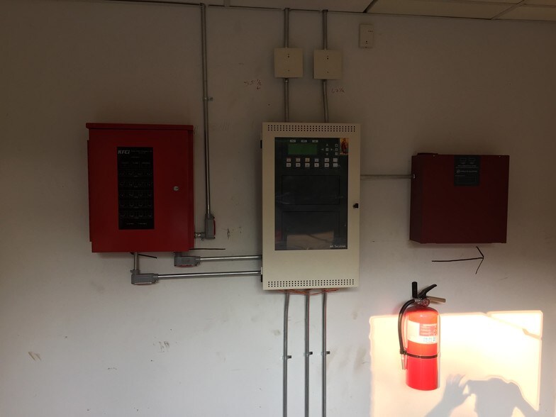 More Photos Of 129 Brookside Ave, West Warwick Manufacturing For Lease