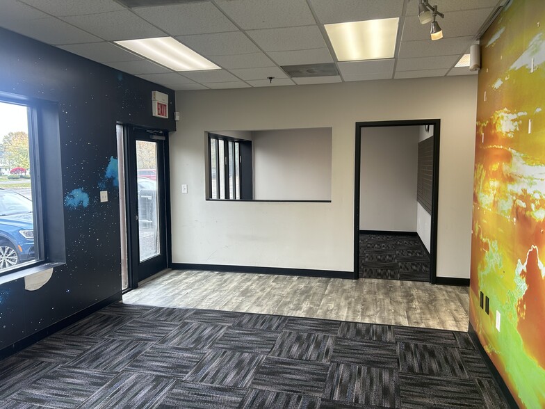 More Photos Of 6629 Engle Rd, Middleburg Heights Warehouse For Lease