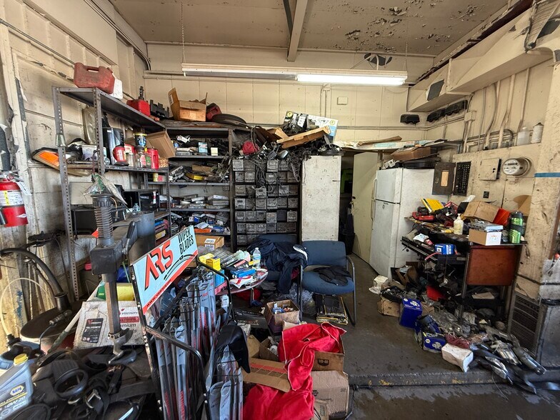 More Photos Of 7349 Fair Oaks Blvd, Carmichael General Retail For Sale