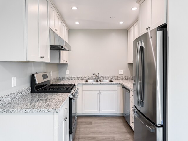 More Photos Of 4124 Lyon Ave, Oakland Apartments For Sale