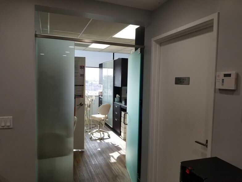 More Photos Of 1501 Superior Ave, Newport Beach Medical For Lease