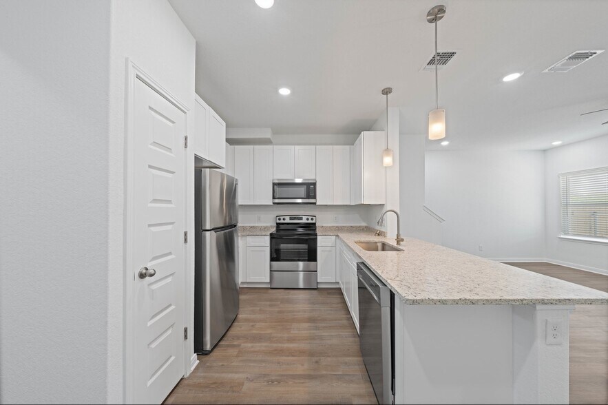 More Photos Of 6010 Shashi Place, San Antonio Apartments For Sale