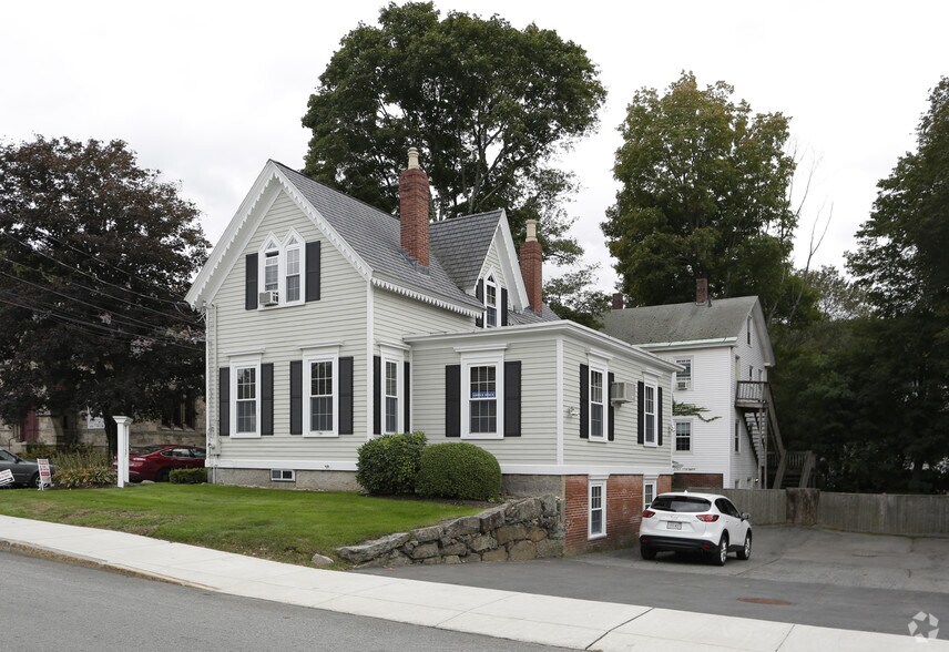 More Photos Of 12 Library St, Framingham Office For Lease