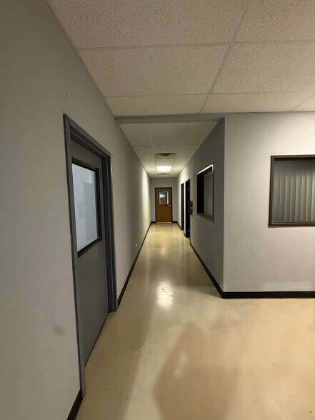 More Photos Of 1202 Industrial Dr, Warsaw Industrial For Sale