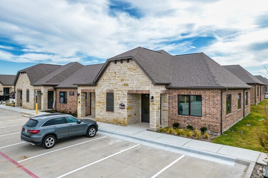 More Photos Of 2601 Little Elm Pky, Little Elm Medical For Sale