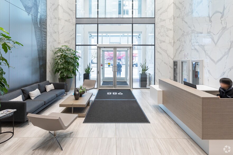 More Photos Of 988 W Broadway, Vancouver Office For Lease