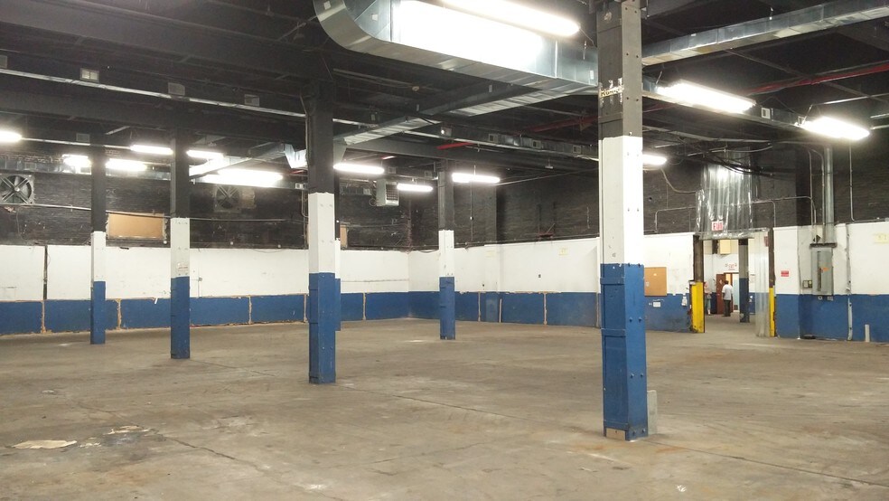 More Photos Of 4821 1st Ave, Brooklyn Warehouse For Lease
