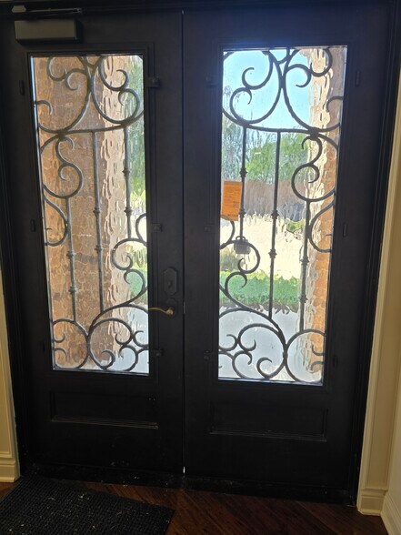 More Photos Of 8508 Precinct Line Rd, Colleyville Office For Lease