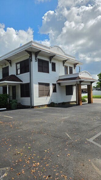 More Photos Of 204 N Macdill Ave, Tampa Office For Sale