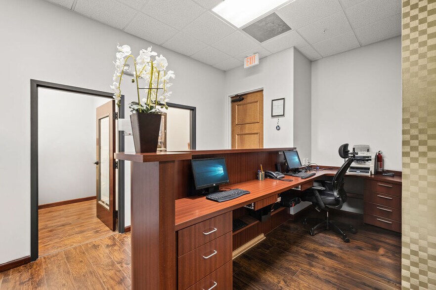 More Photos Of 6996 Piazza Grande Ave, Orlando Office For Sale